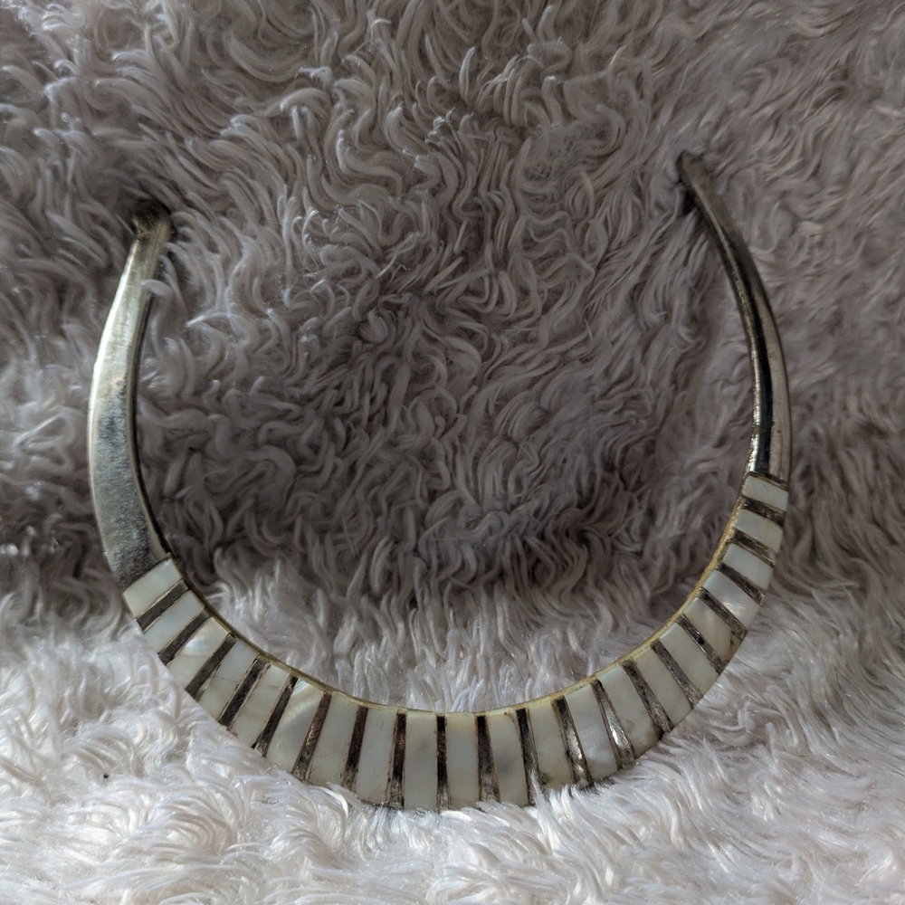 Timeless Vintage MOP Inlayed Necklace - Picture 6 of 8